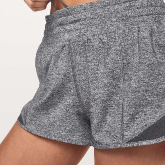 Lululemon Hotty Hot Short *High-Rise 2.5" Heather Lux Multi Black Size 12 - Picture 2 of 7